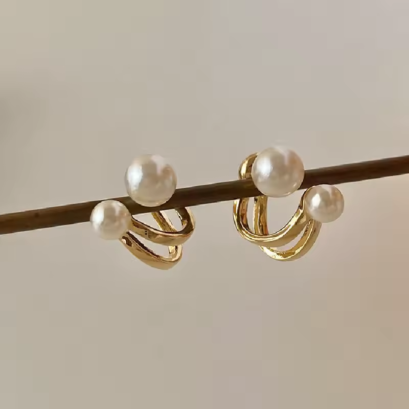 Pearla Vintage Irregular Pearl Earrings - Image 4
