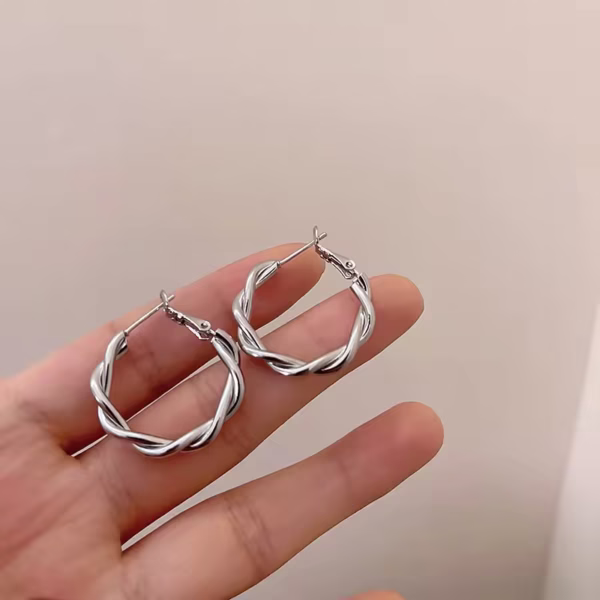StellaChain Star Link Earrings - Image 4