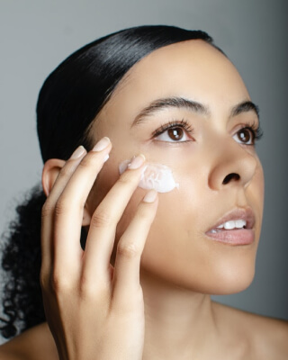 brightening gel creme how to use steps image 2 1 1 1 1